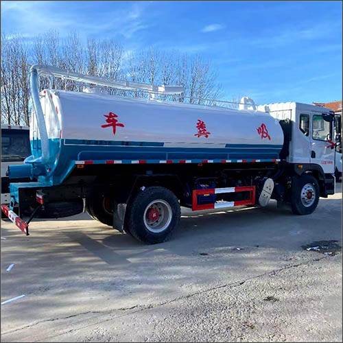 环保吸粪车
